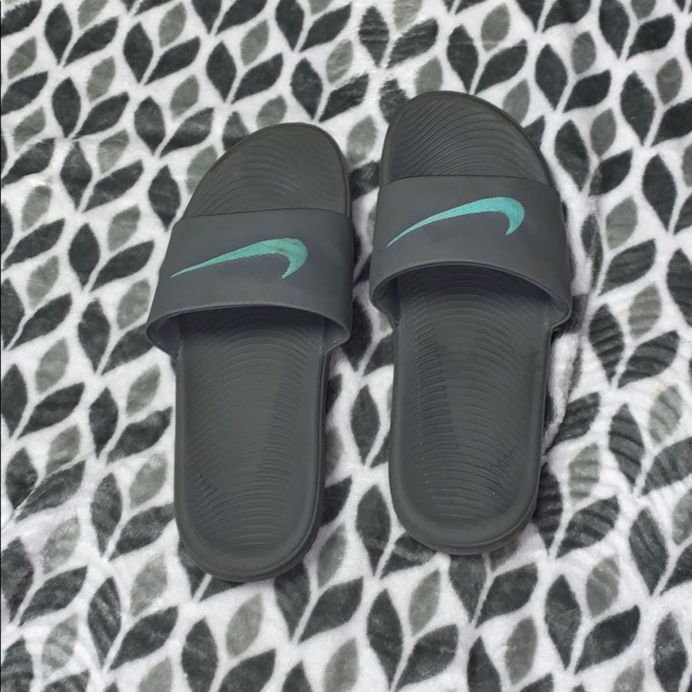 Women’s slides